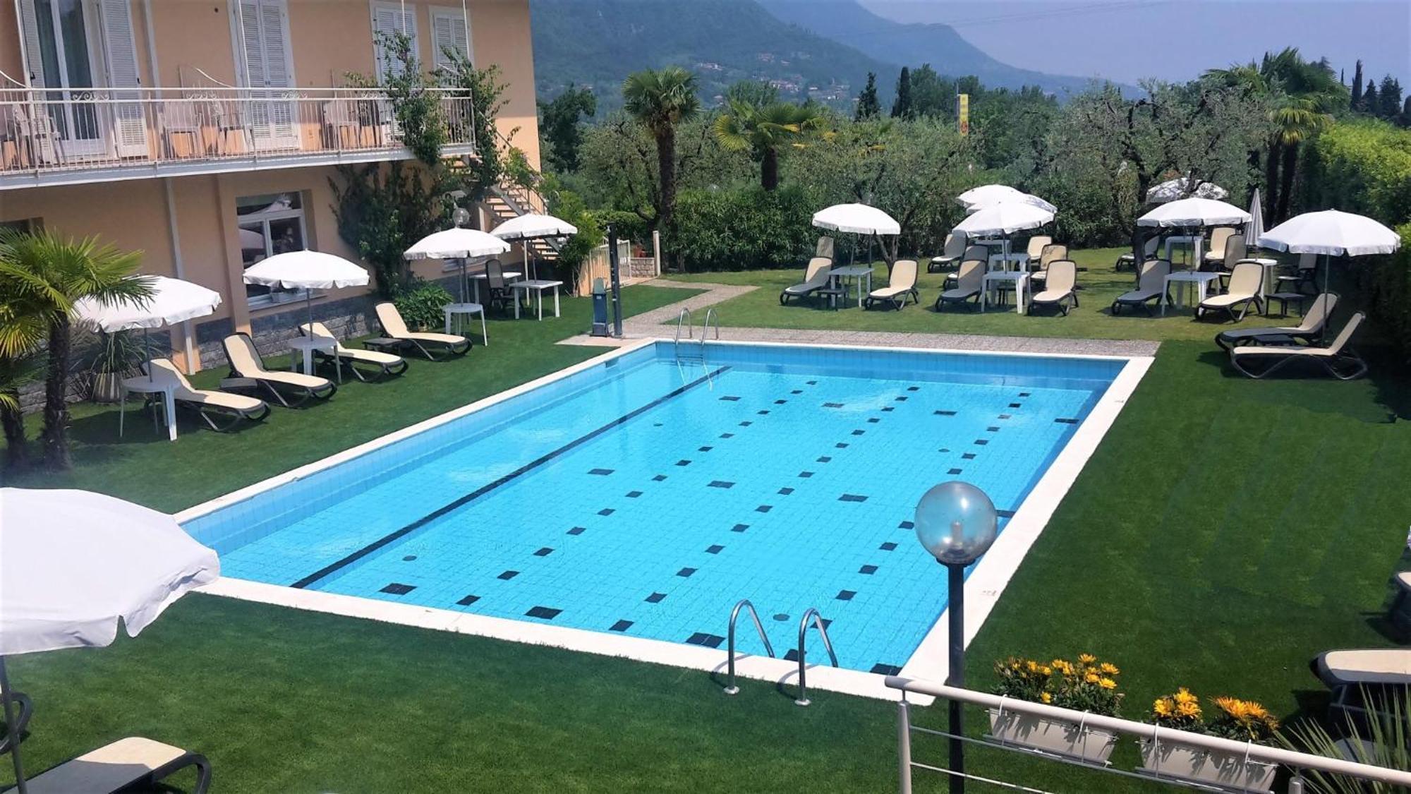 Hotel Panoramica Salò Dış mekan fotoğraf